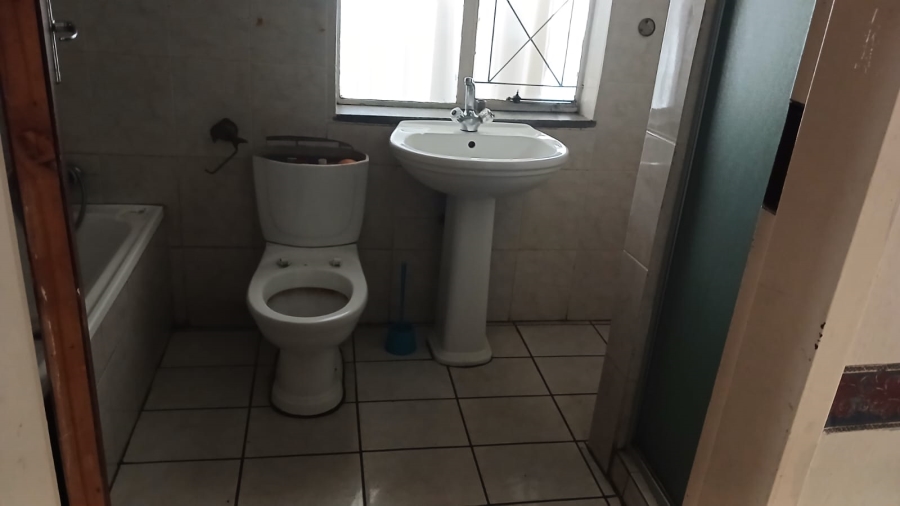 6 Bedroom Property for Sale in Sasolburg Ext 3 Free State